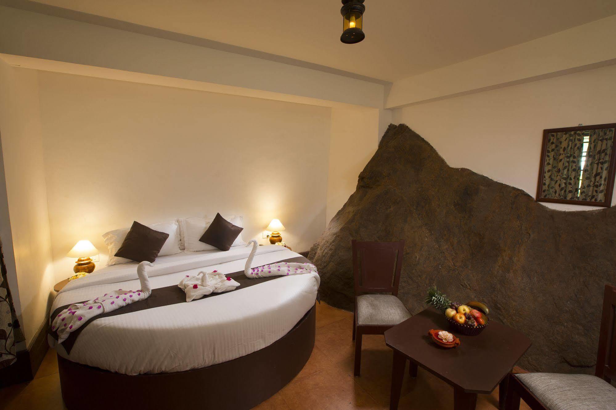 Madhumanthra Resort - Homestay Munnar Ngoại thất bức ảnh