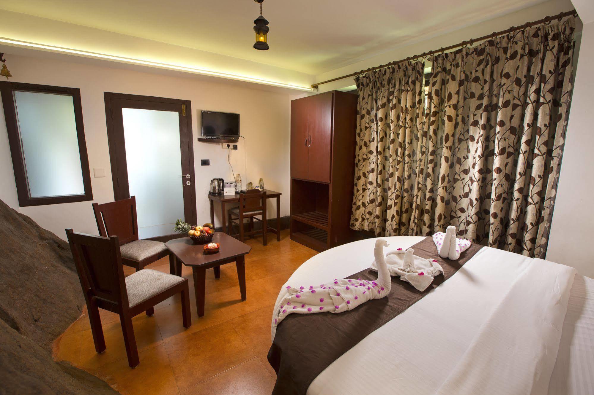 Madhumanthra Resort - Homestay Munnar Ngoại thất bức ảnh